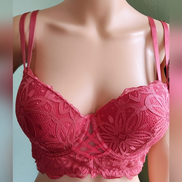 NWT Red Lacy Underwire Push-Up Bra, Size 38C  ***WITH DEFECT*** - Picture 1 of 16